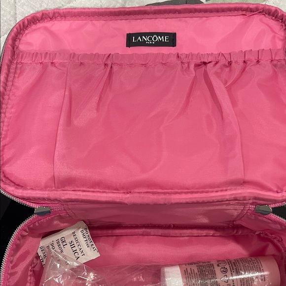 Lancôme Beauty Bag with 7 Lancôme items - Picture 10 of 12